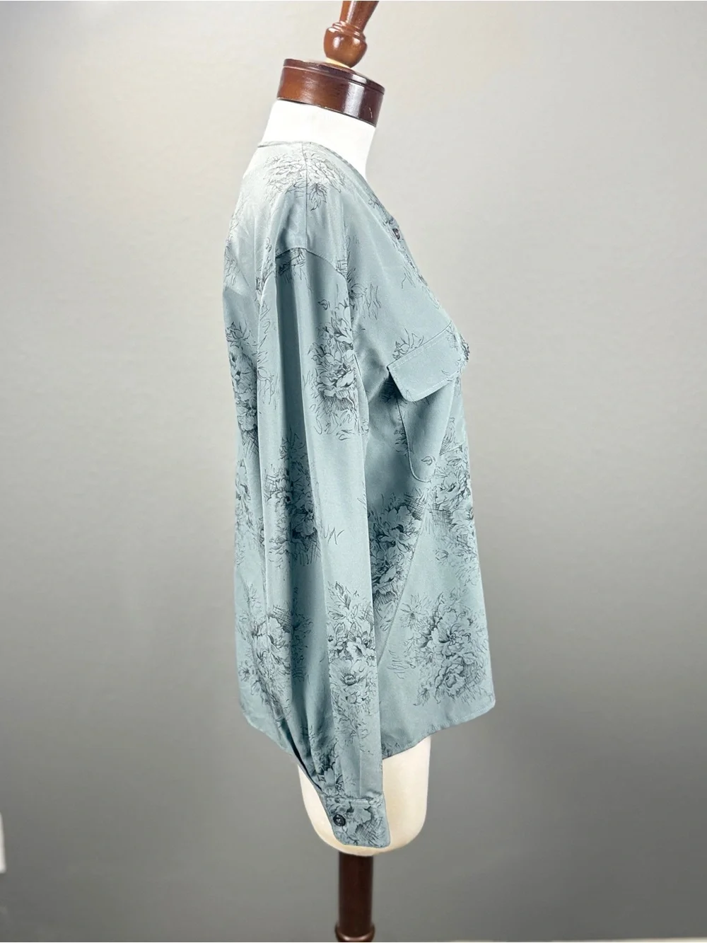 Jones New York Floral Blouse Women's Long Sleeve Button Front Career Top Sz 12